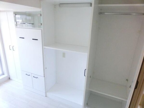 エマーレ中野新橋の物件内観写真